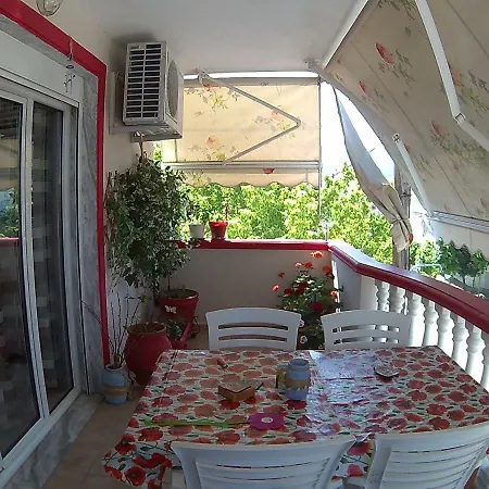 Kostas شقة *